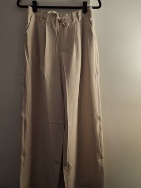 No Boundaries Women's Cream Pinstripe Drawstring Wide Leg Pants